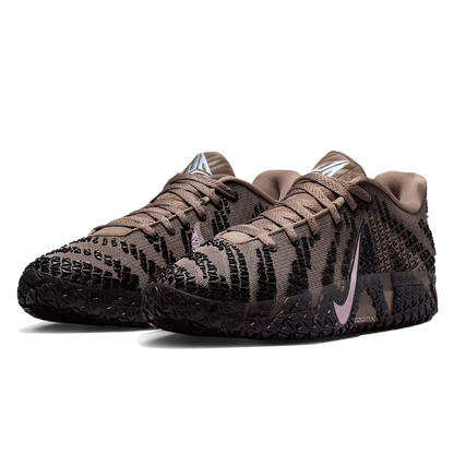 JA 3 Showstopper Sneaker