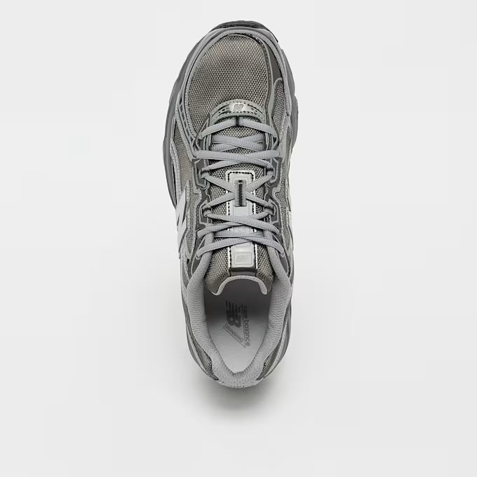 740 Grau Sneaker