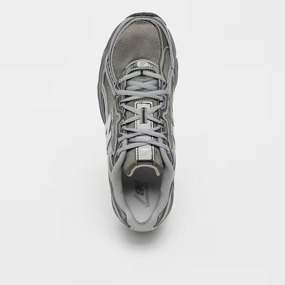 740 Grau Sneaker