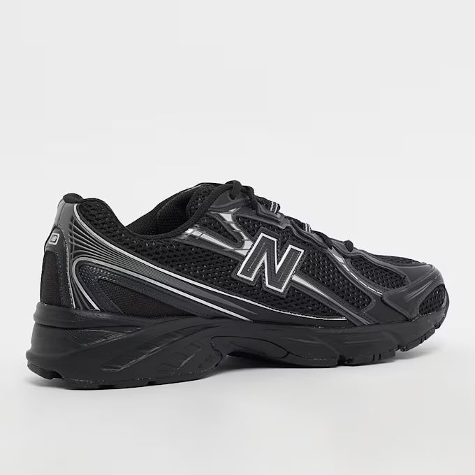 740 schwarz Sneaker