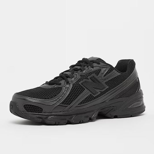 740 schwarz Sneaker