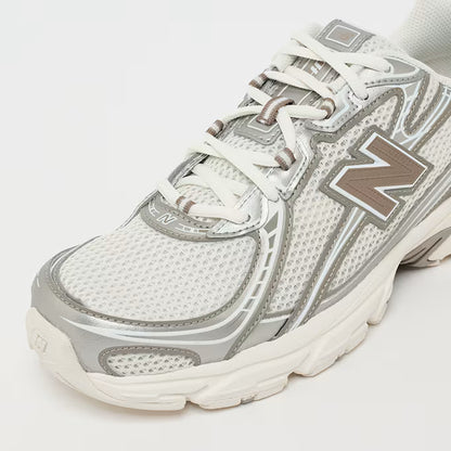 740 Silber/Beige/Weiß Sneaker