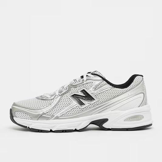 740 Weiß/Silber Sneaker
