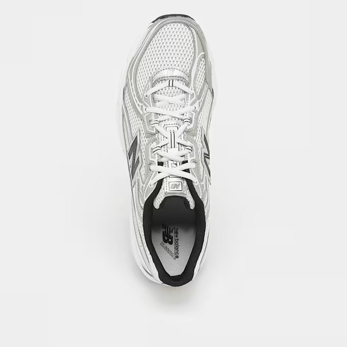740 Weiß/Silber Sneaker