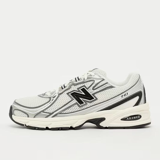 740 Weiß/Grau Sneaker