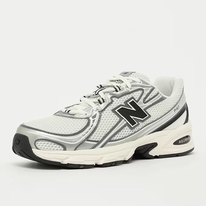 740 Weiß/Grau Sneaker