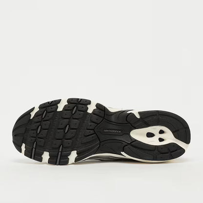 740 Weiß/Grau Sneaker