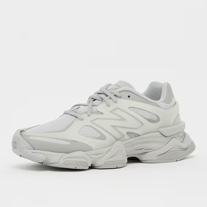 9060 Beige/Grau Sneaker