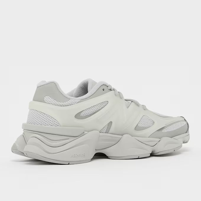 9060 Beige/Grau Sneaker