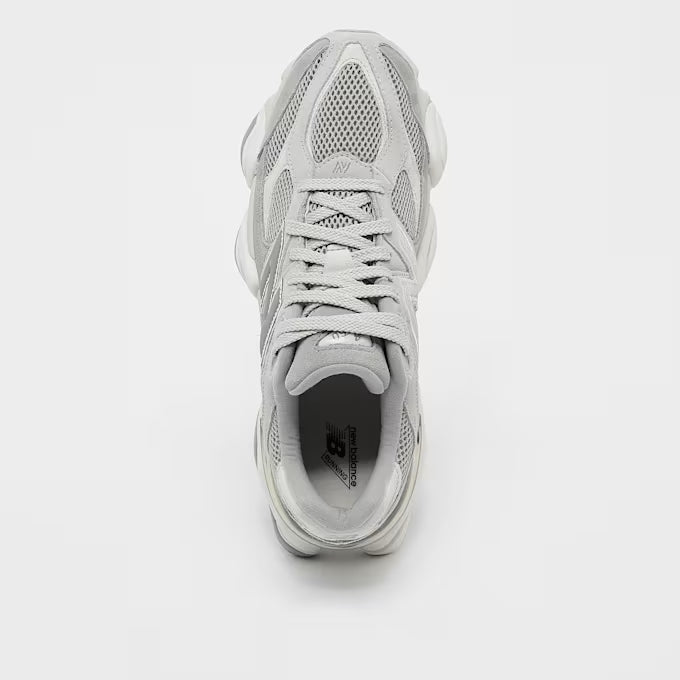 9060 Grau Sneaker