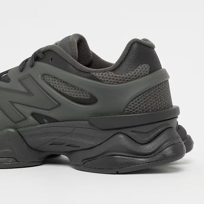 9060 Grau Sneaker