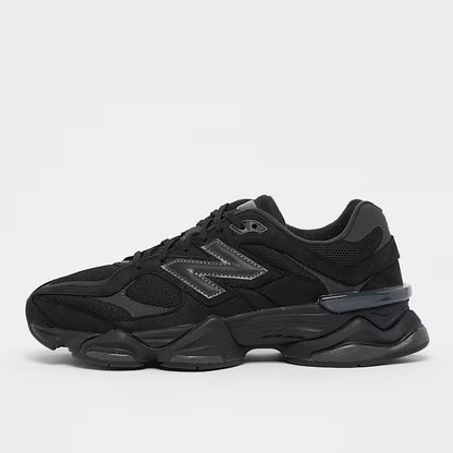 9060 Schwarz Sneaker